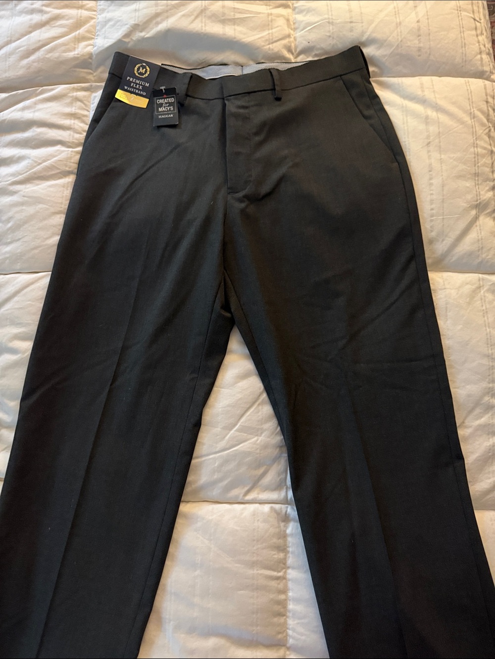 Haggar Black Flat-Front Dress Pants NWT 32x30